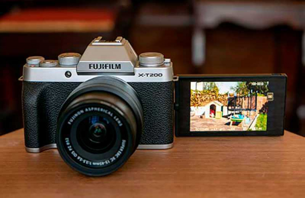 Обзор Fujifilm X-T200: забавная беззеркальная камера начального уровня