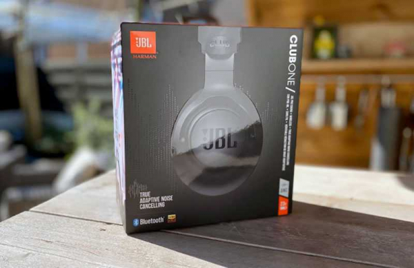 Обзор JBL Club One: дорогие и хорошо звучащие наушники