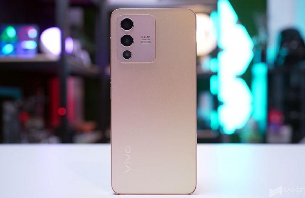 Обзор Vivo V23 5G: смартфон для любителей селфи с великолепным дизайном