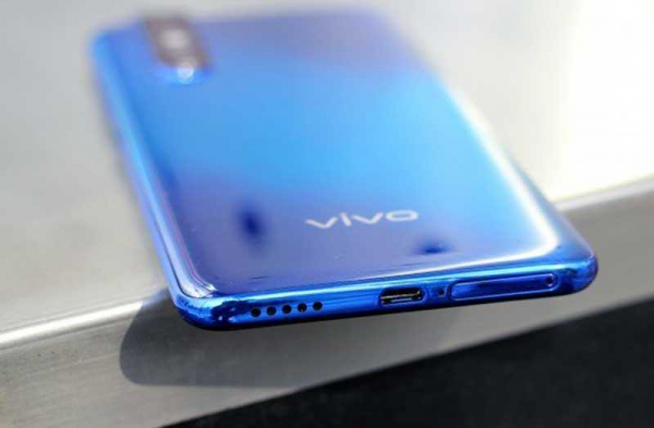 Обзор Vivo V15 Pro: отличный экран и невероятные камеры