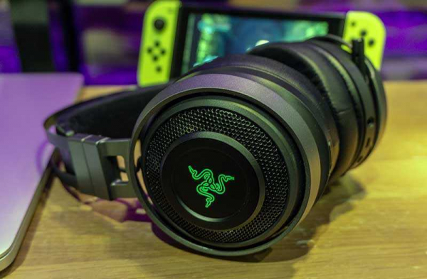 Обзор Razer Nari Ultimate наушников, вибрирующих лучше DualShock