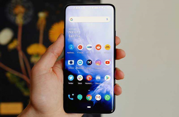 Сравнение OnePlus 7 Pro с конкурентами: лучшего флагмана OnePlus