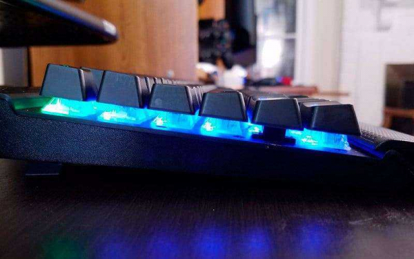 Обзор Corsair K70 RGB Rapidfire: быстрая и настраиваемая клавиатура для геймеров