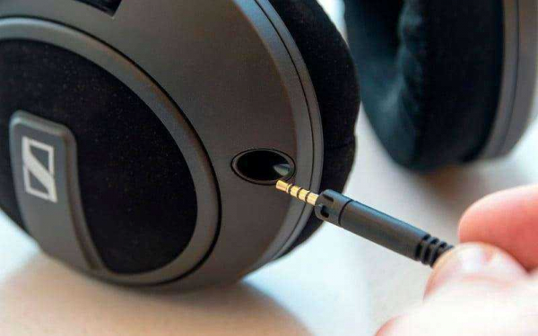 Обзор Sennheiser HD 569: стильные и недорогие наушники с хорошим звучанием