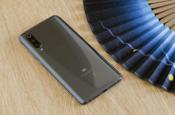 Обзор Xiaomi Mi 9: новейшие технологии по разумной цене