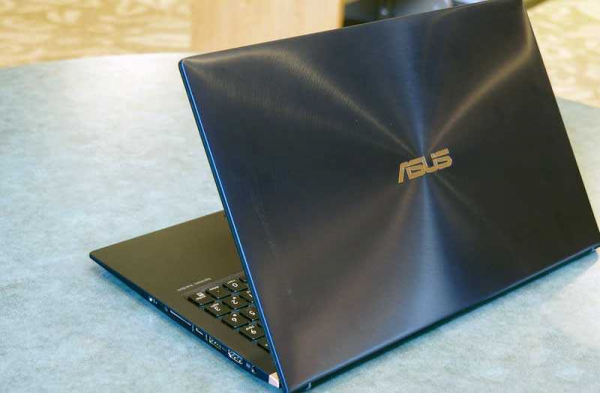 Обзор Asus ZenBook 15 UX533 производительного ноутбука в компактном корпусе