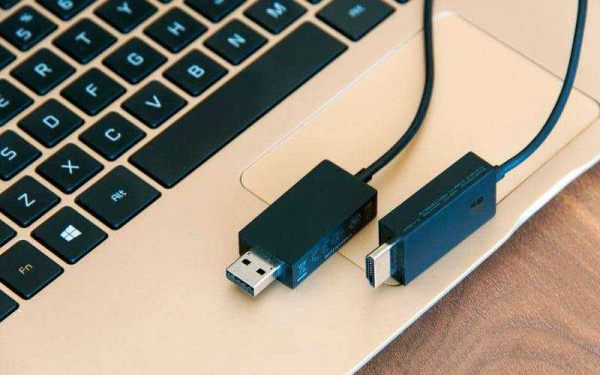 Обзор Microsoft Wireless Display Adapter — Контент на телевизор без проводов