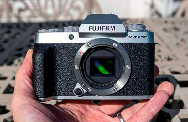 Обзор Fujifilm X-T200: забавная беззеркальная камера начального уровня